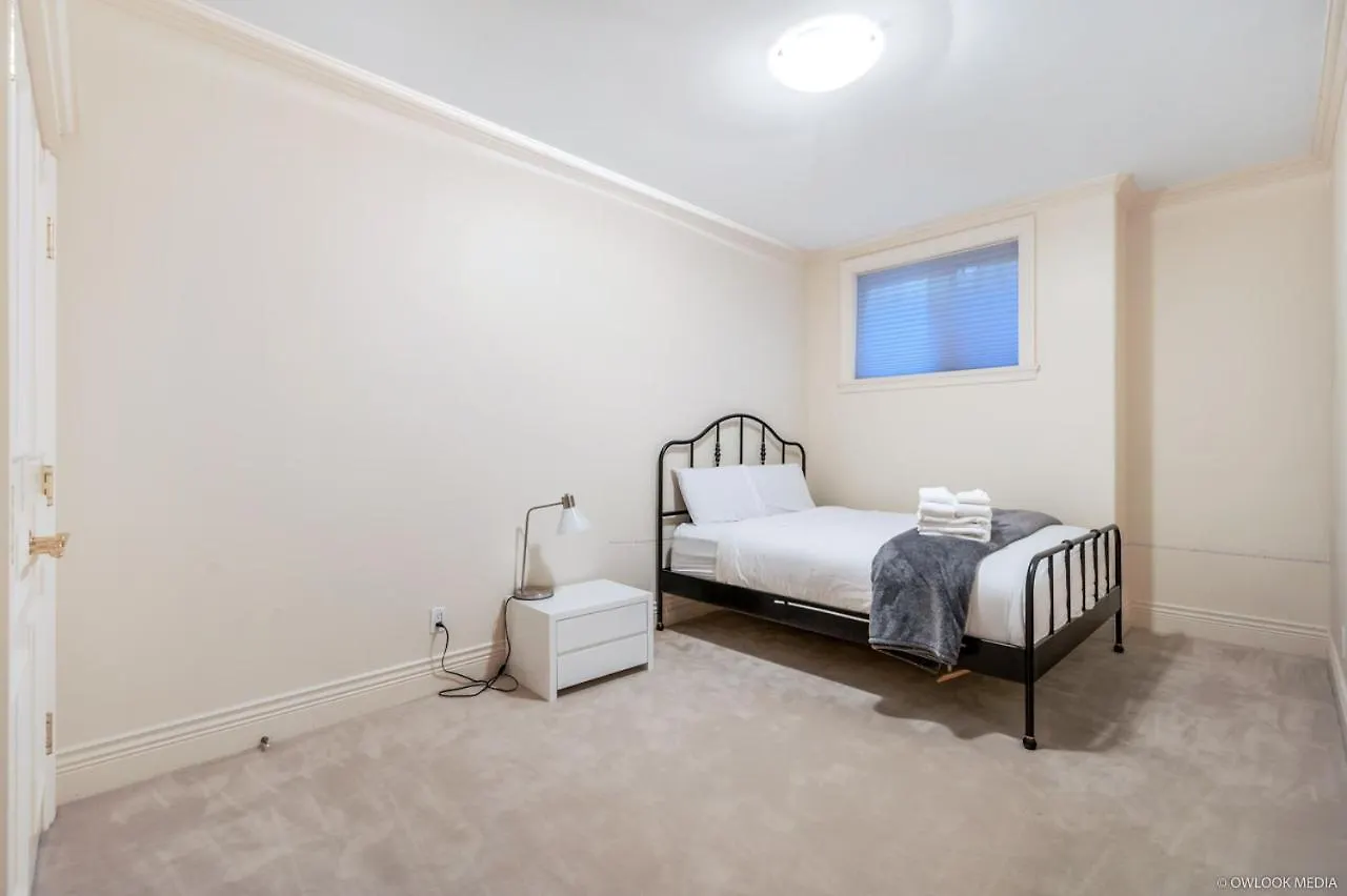 Cozy 3-Bedroom Home In Vancouver Prázdninový dům