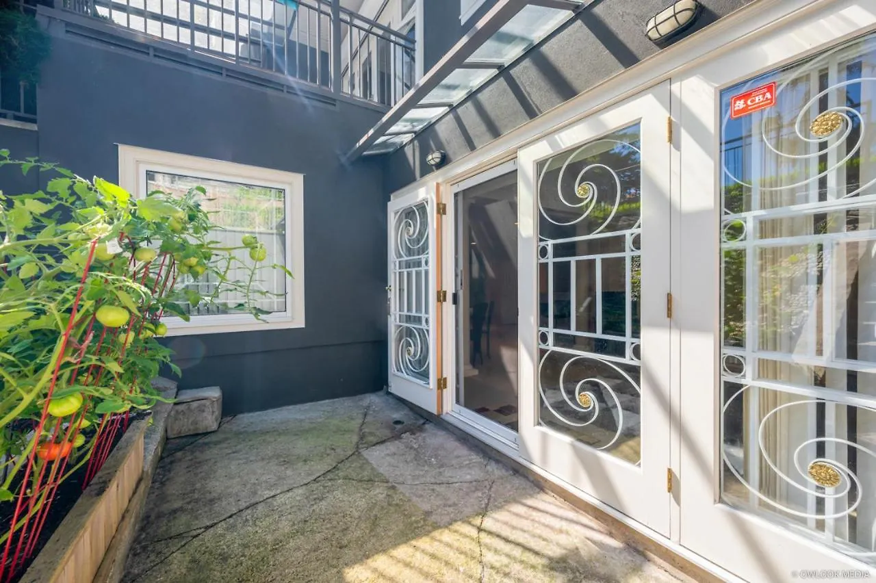 Cozy 3-Bedroom Home In Vancouver Kanada