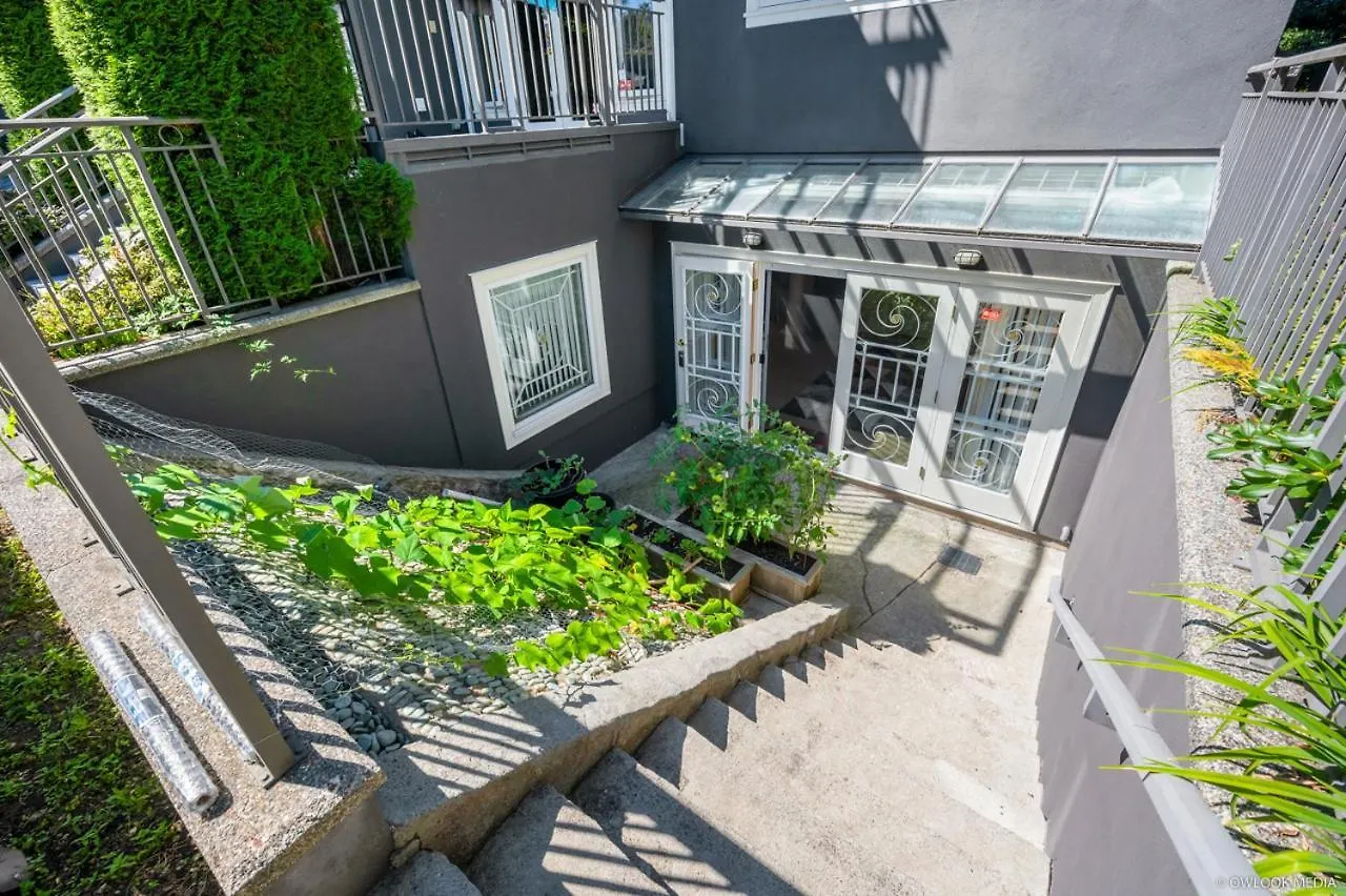 Cozy 3-Bedroom Home In Vancouver 0*,  Kanada