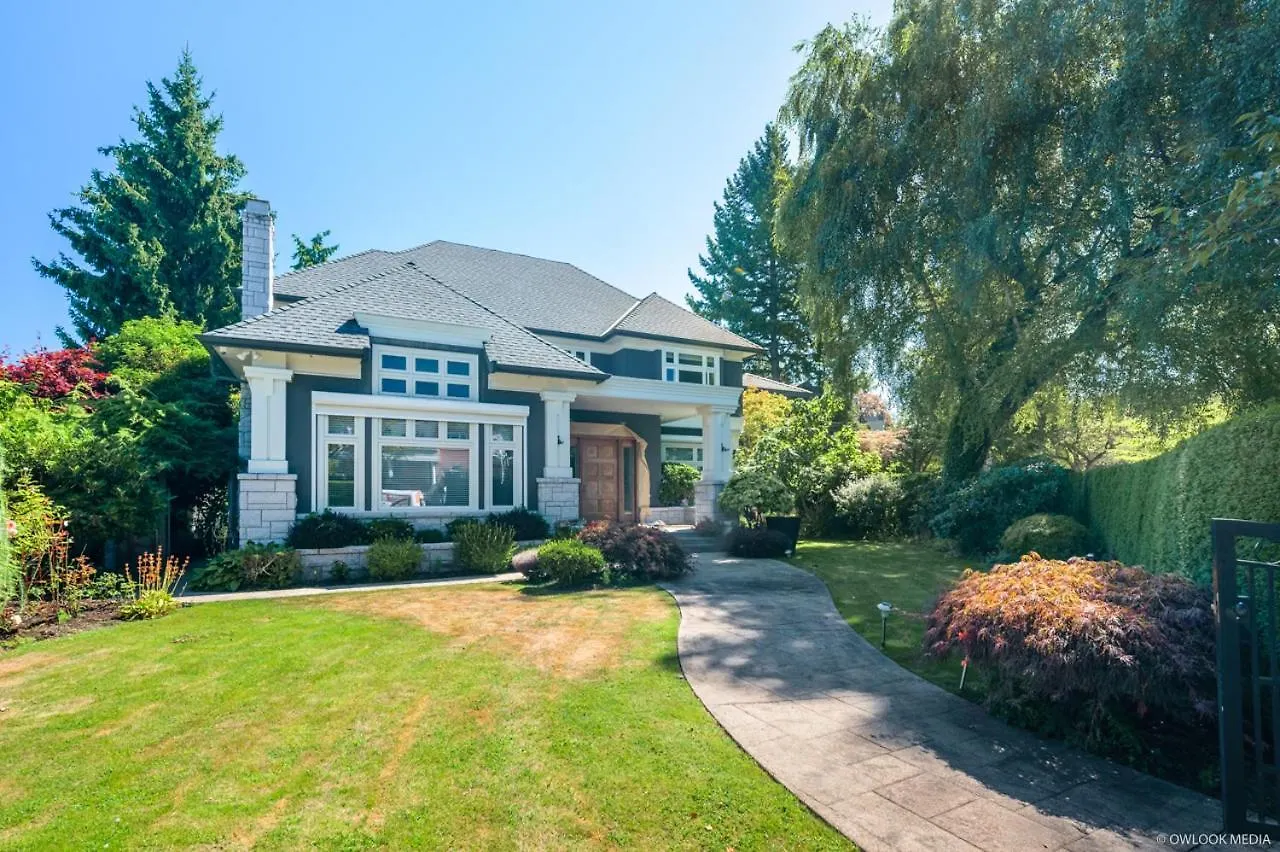 Cozy 3-Bedroom Home In Vancouver